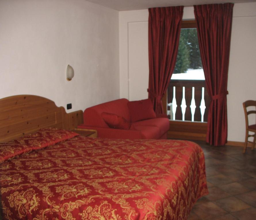 Hotel Cevedale Santa Caterina Valfurva Szoba fotó